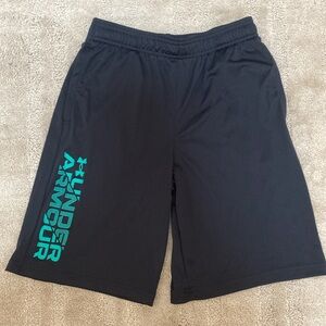 Under Armour Black "Loose" Shorts, Size Youth Large